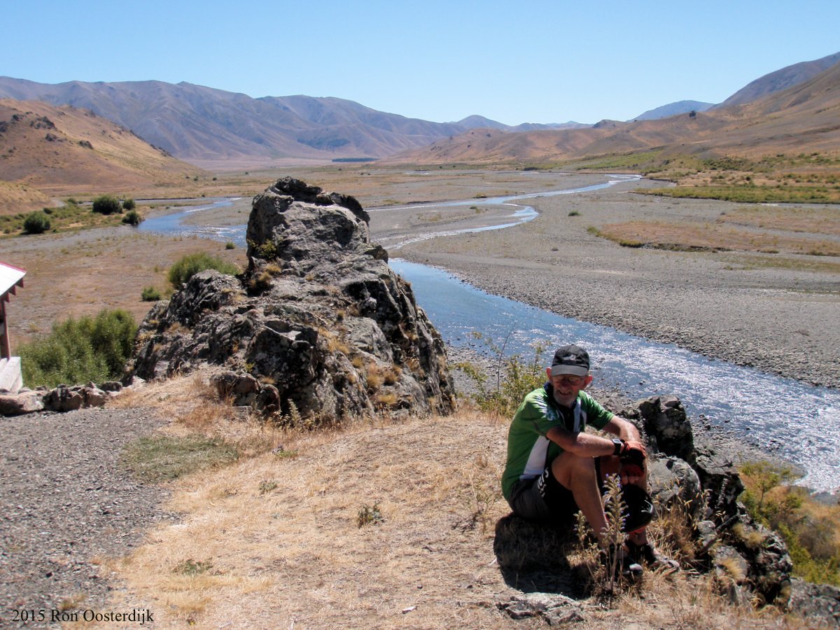 1-ACTAJBonMolesworth.jpg (296898 bytes)